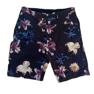 Stussy Floral Flower Bermunda Shorts‎ Size 34 Black